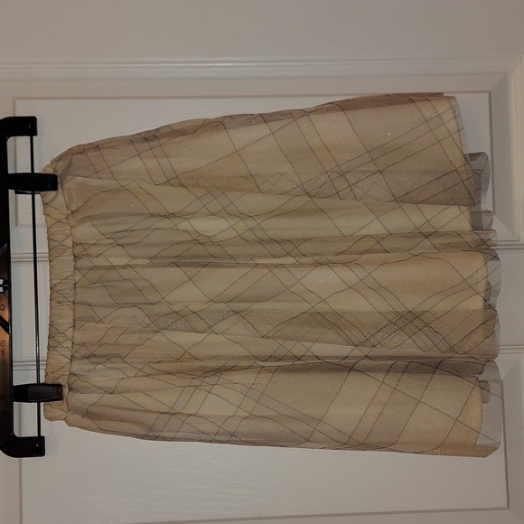 Sparkly Gold Tulle Skirt Geometric Pattern Size 8 - Picture 1 of 5
